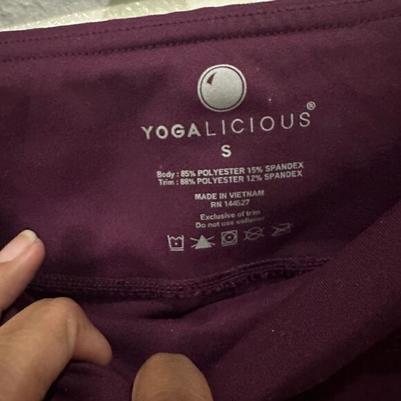 2 Yogalicious pants - Picture 7 of 10